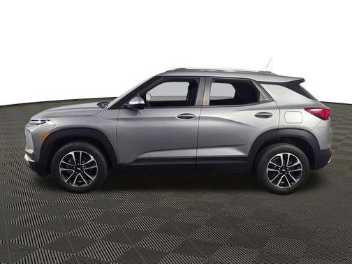 Sterling Gray Metallic 2025 Chevrolet Trailblazer LT