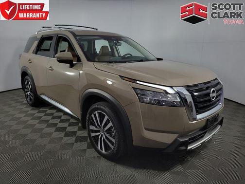 2024 Nissan Pathfinder Platinum FWD