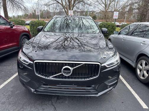 2018 Volvo XC60 T5 Momentum