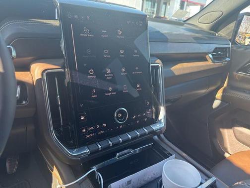 2025 GMC Yukon Denali Ultimate