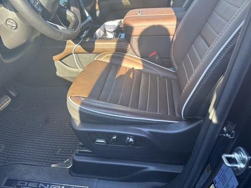 2025 GMC Yukon Denali Ultimate