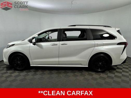 2023 Toyota Sienna XLE 7 Passenger