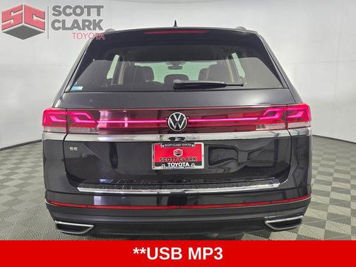 Deep Black 2024 Volkswagen Atlas 2.0T SE