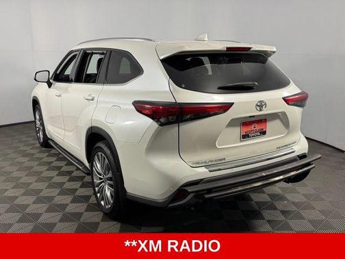 Blizzard Pearl 2020 Toyota Highlander Platinum