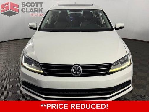 Pure White 2017 Volkswagen Jetta 1.4T SE