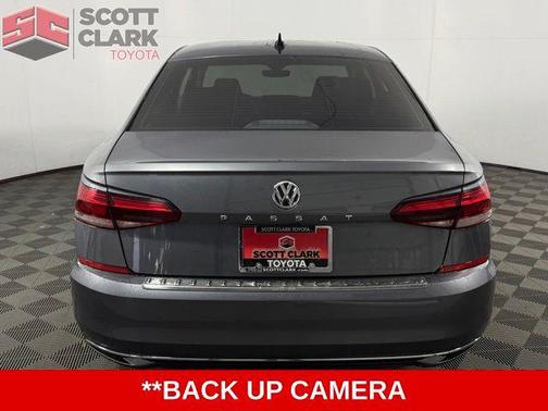 2022 Volkswagen Passat 2.0T SE