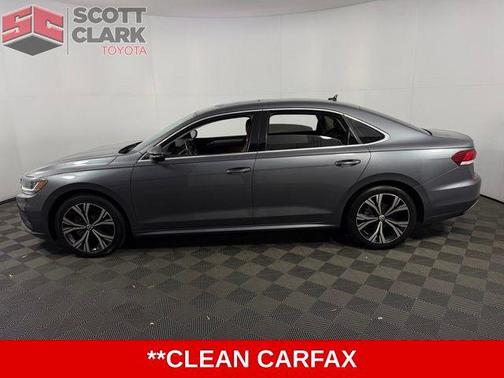 2022 Volkswagen Passat 2.0T SE