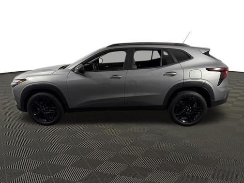 Sterling Gray Metallic 2025 Chevrolet Trax FWD ACTIV