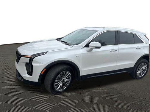 Crystal White Tricoat 2024 Cadillac XT4 Sport