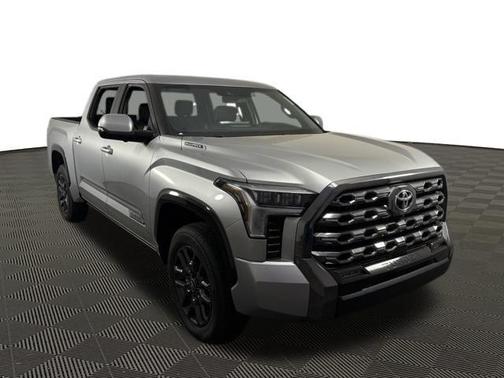 2025 Toyota Tundra Hybrid Platinum