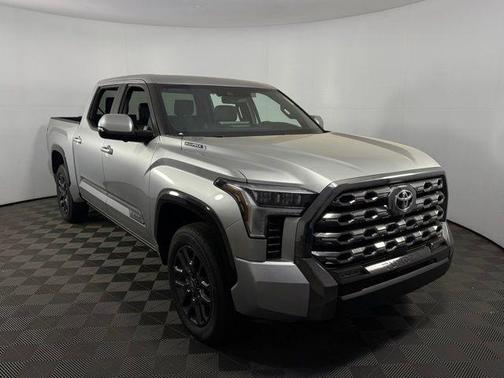 2025 Toyota Tundra Hybrid Platinum