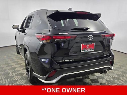 2025 Toyota Highlander XSE