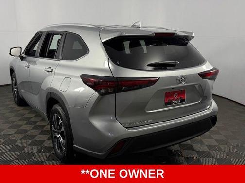 2025 Toyota Highlander XLE