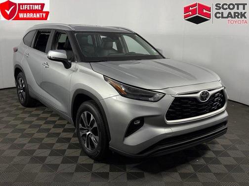 2025 Toyota Highlander XLE