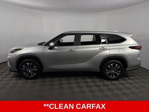 2025 Toyota Highlander XLE