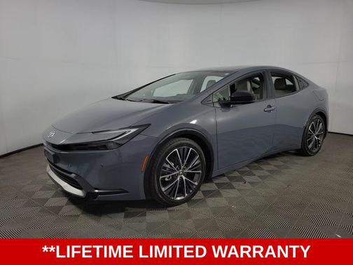 2023 Toyota Prius XLE