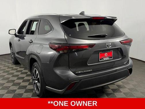 2025 Toyota Highlander Hybrid XLE