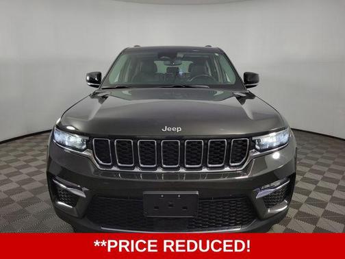 Rocky Mountain Pearlcoat 2023 Jeep Grand Cherokee Limited