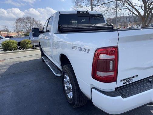 2022 RAM 3500 Big Horn Crew Cab 4x4 6'4' Box