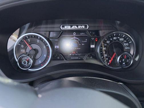 2022 RAM 3500 Big Horn Crew Cab 4x4 6'4' Box