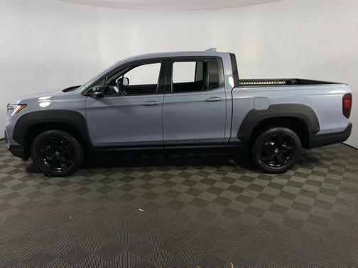 2022 Honda Ridgeline Black