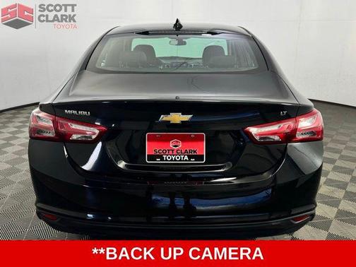 2022 Chevrolet Malibu FWD LT