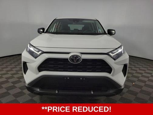 Ice 2024 Toyota RAV4 LE