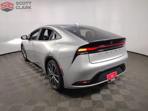 2025 Toyota Prius XLE