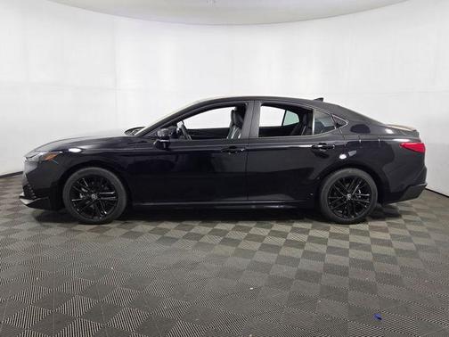 Midnight Black Metallic 2026 Toyota Camry SE