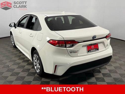 2025 Toyota Corolla Hybrid SE