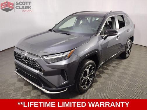 2025 Toyota RAV4 Hybrid SE