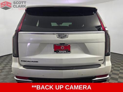2022 Cadillac Escalade Premium Luxury