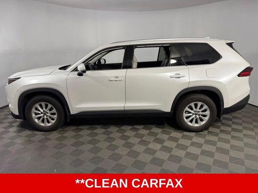 Pearl 2025 Toyota Grand Highlander XLE