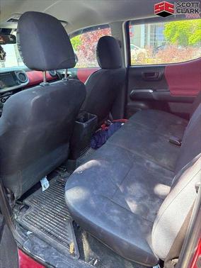 Barcelona Red Metallic 2018 Toyota Tacoma SR5