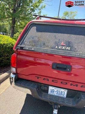Barcelona Red Metallic 2018 Toyota Tacoma SR5