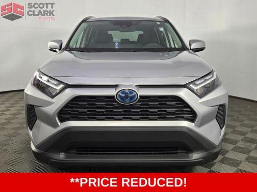 2022 Toyota RAV4 Hybrid XLE