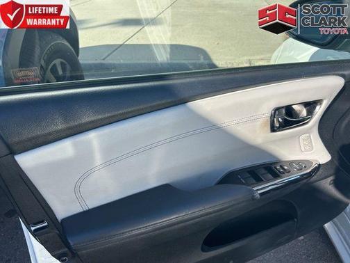 2016 Toyota Avalon Hybrid Limited