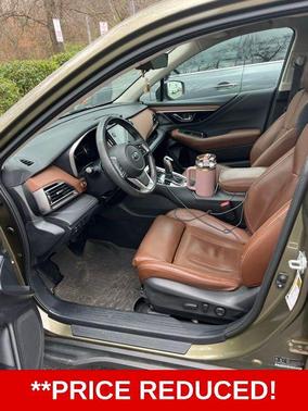 Crystal White Pearl 2023 Subaru Outback Touring