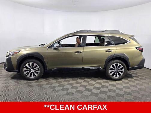 Crystal White Pearl 2023 Subaru Outback Touring