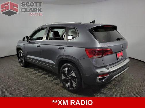 W 2024 Volkswagen Taos 1.5T SE
