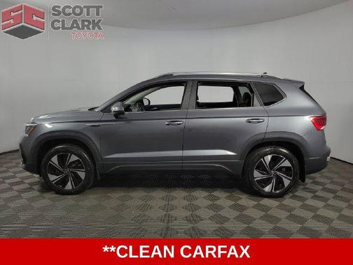 W 2024 Volkswagen Taos 1.5T SE