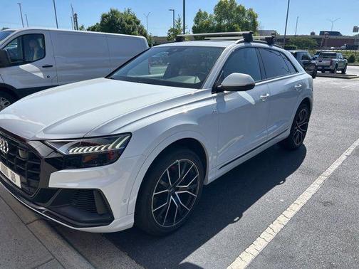 Glacier White Metallic 2021 Audi Q8 55 Premium Plus