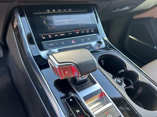 Glacier White Metallic 2021 Audi Q8 55 Premium Plus