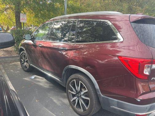 2019 Honda Pilot Touring 8-Passenger