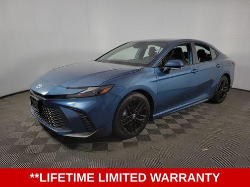 Ocean 2025 Toyota Camry SE