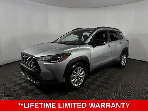 2025 Toyota Corolla Cross LE