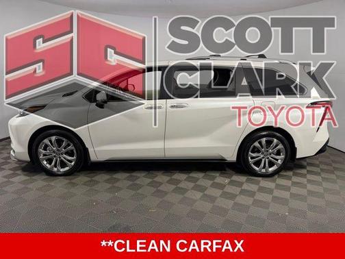 2024 Toyota Sienna Platinum 7 Passenger
