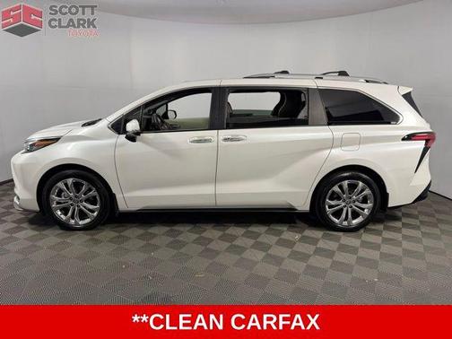 2024 Toyota Sienna Platinum 7 Passenger