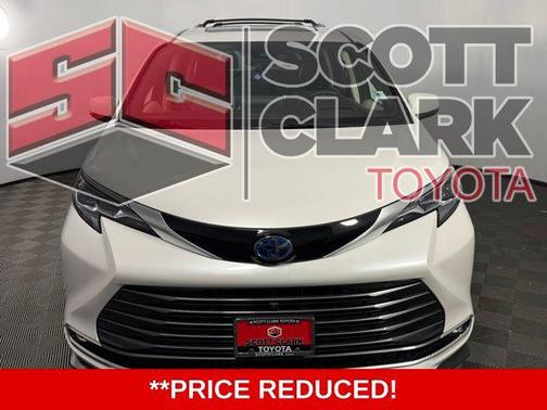 2024 Toyota Sienna Platinum 7 Passenger