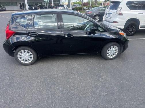 Black 2016 Nissan Versa Note SV